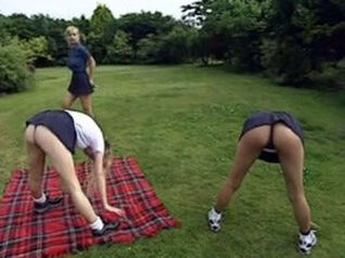 Student naturist bang-out exercise outdoors, threeway all